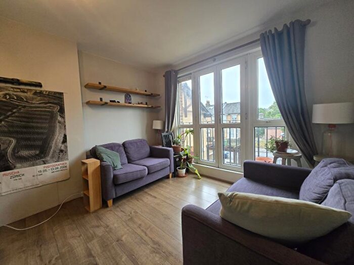 3 Bedroom Flat To Rent In Asplins Road, Tottenham, N17