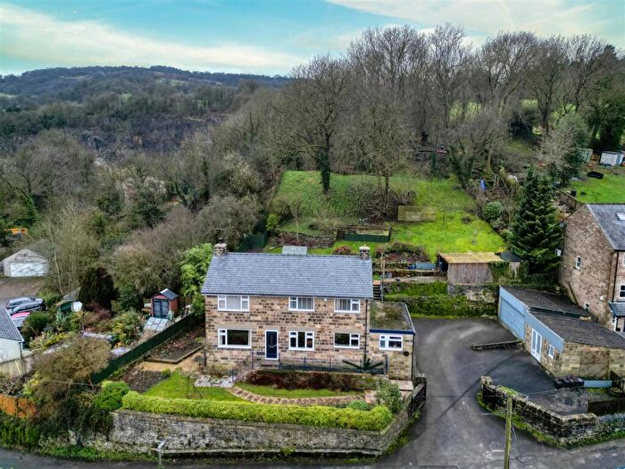 4 Bedroom Detached House For Sale In Holt Lane, Matlock, DE4