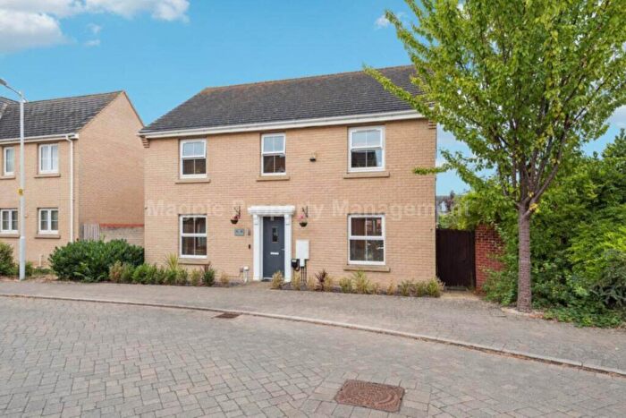 4 Bedroom Detached House To Rent In Loves Farm, PE19