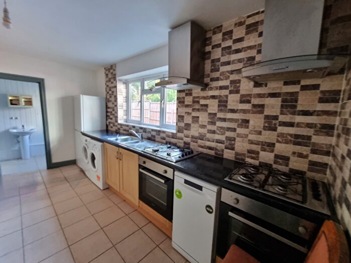 8 Bedroom Terraced House To Rent In Oak Tree Lane, Birmingham, B29