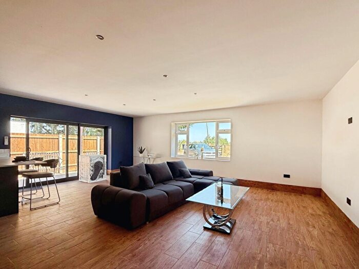 1 Bedroom House To Rent In Hurdle Drove, West Row, IP28