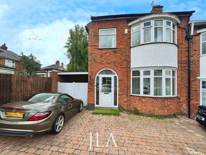 4 Bedroom Semi-detached House To Rent In Grange Road, Wigston, LE18