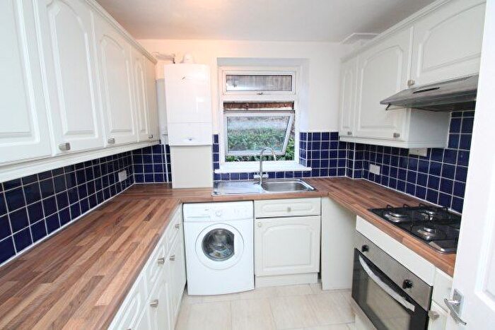 2 Bedroom Flat To Rent In Duppas Hill Road, Croydon, CR0