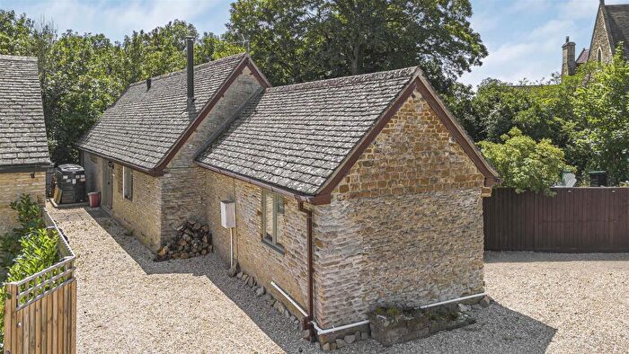 3 Bedroom House For Sale In Main Street, Duns Tew, OX25