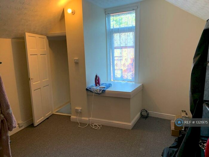 1 Bedroom Flat To Rent In Corporation Street, Mansfield, NG18
