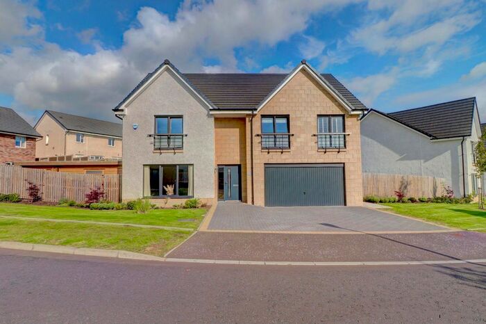 5 Bedroom Detached House For Sale In Twill Crescent, Strathaven, ML10