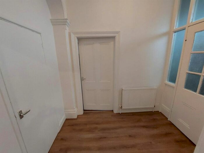 1 Bedroom Flat To Rent In City Road, Edgbaston, Birmingham, B16