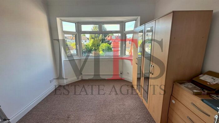 1 Bedroom Terraced House To Rent In Kenton Avenue, Southall, UB1