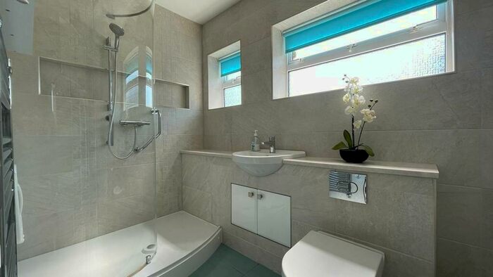 2 Bedroom Semi-Detached Bungalow For Sale In Okehampton Road, Styvechale, Coventry, CV3