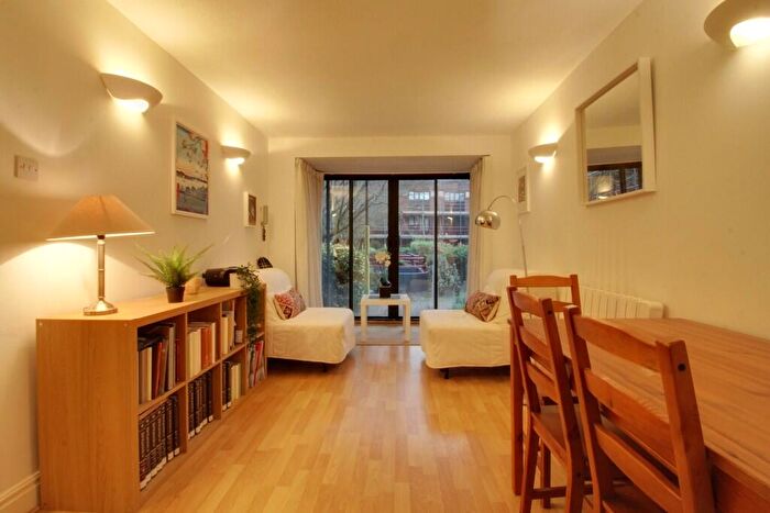 1 Bedroom Apartment To Rent In Kings Court, Livery Street, St Pauls Square, B3