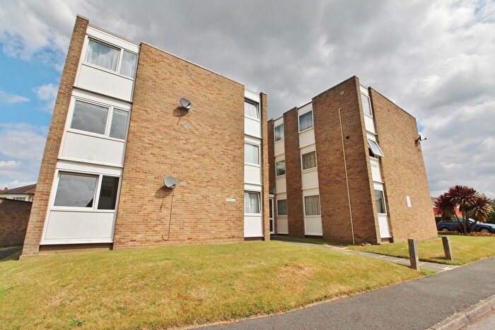 2 Bedroom Flat To Rent In Watermead Road, Farlington, PO6