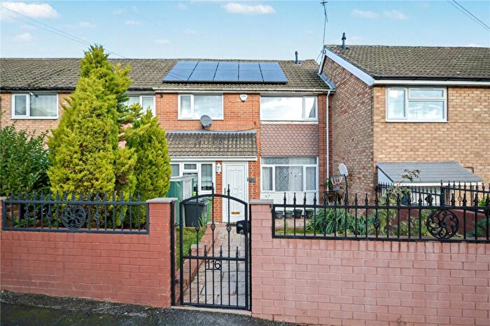 3 Bedroom Terraced House For Sale In Manor Farm Drive, Leeds, West Yorkshire, LS10