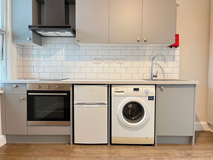 Studio To Rent In Belmont Road, Turnpike Lane, N17