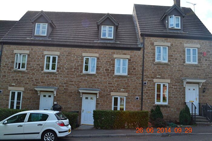 3 Bedroom Town House To Rent In Bell Chase, Yeovil, BA20