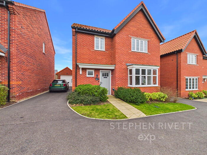 4 Bedroom Detached House For Sale In Pipistrelle Drive, Stowmarket, IP14