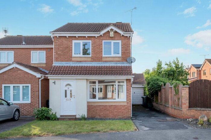 3 Bedroom Detached House To Rent In Wheatfield Drive, Tickhill, Doncaster, DN11