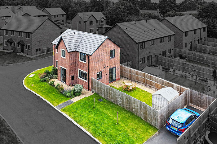 3 Bedroom Detached House For Sale In Falcon Drive, Congleton, CW12