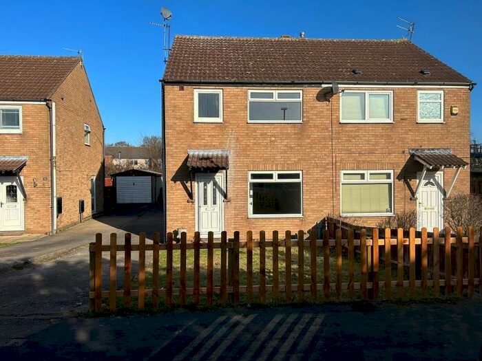 3 Bedroom Semi-Detached House To Rent In King Edward Terrace, Brough, HU15