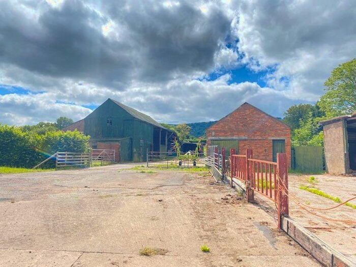 Detached House For Sale In Barns At Penperlleni Gelli Farm