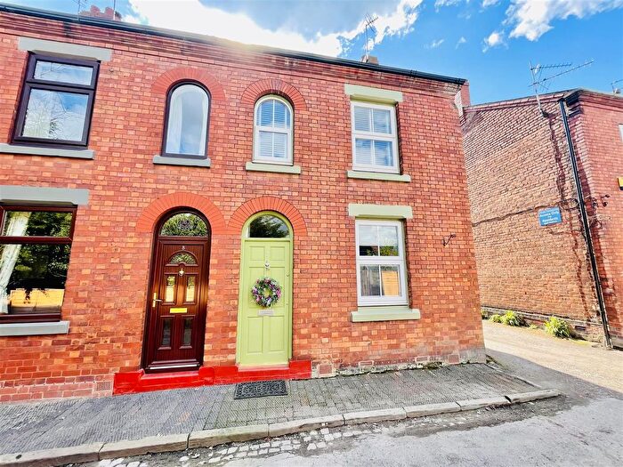 2 Bedroom End Terrace House For Sale In Royles Place, Northwich, CW8