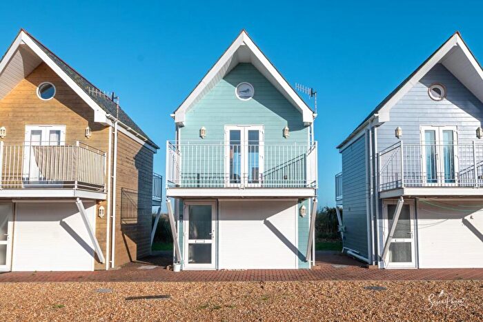 1 Bedroom Detached House For Sale In Duver Road, Seaview, PO34