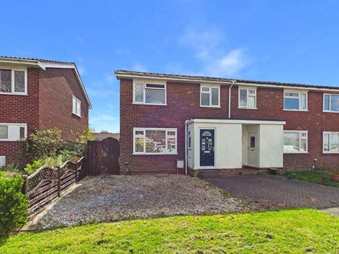 3 Bedroom Terraced House For Sale In Drake Close, Hartford, Huntingdon., PE29