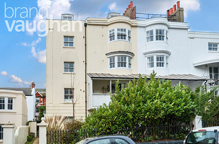2 Bedroom Flat To Rent In Upper Rock Gardens, Brighton, East Sussex, BN2