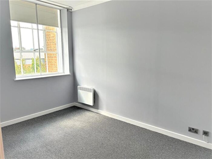 2 Bedroom Flat To Rent In Durrant Court, Brook Street, Chelmsford, CM1