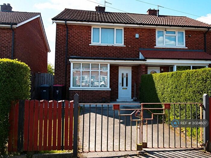 2 Bedroom Semi-Detached House To Rent In Briar Hill Grove, Manchester, M38