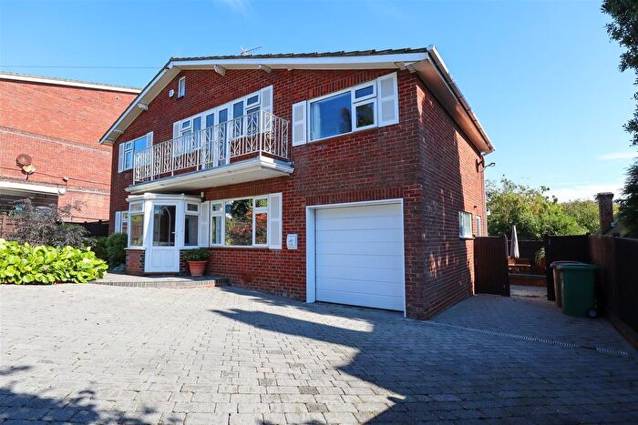 4 Bedroom Property For Sale In Battle Road, St. Leonards-On-Sea, TN37