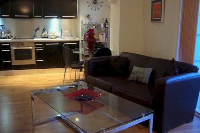 2 Bedroom Flat To Rent In West Point, Leeds, LS1