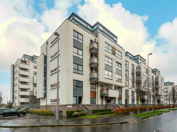 2 Bedroom Flat To Rent In Waterfront Park, Edinburgh, EH5