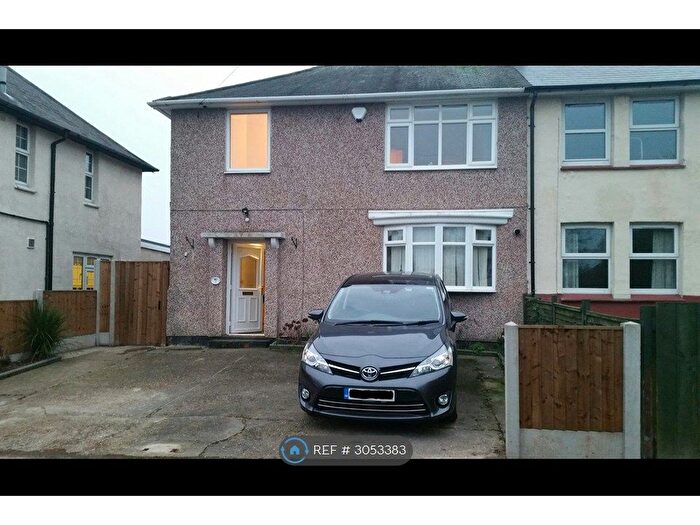3 Bedroom Semi-Detached House To Rent In Bowness Avenue, Nottingham, NG6