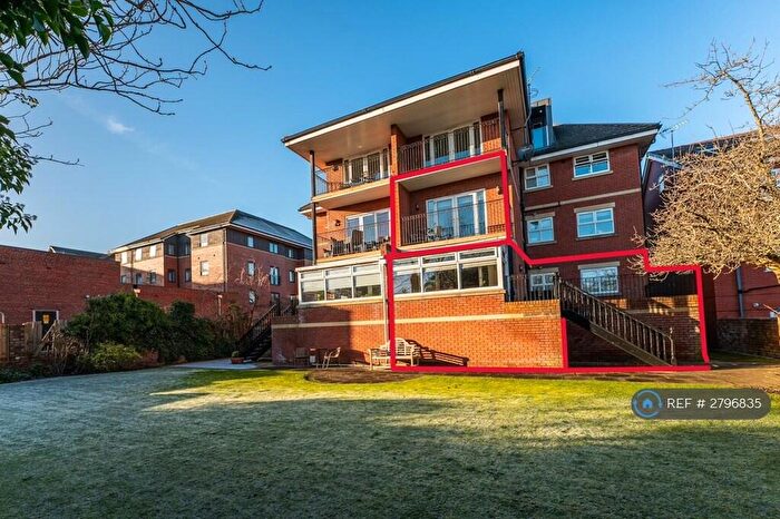 6 Bedroom Flat To Rent In Cambridge Road, Southport, PR9