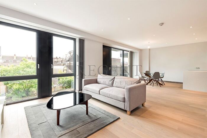 3 Bedroom Flat To Rent In Ram Quarter, Drapers Yard, SW18