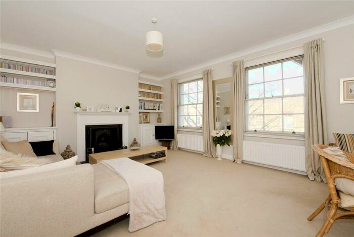 1 Bedroom Maisonette To Rent In Offord Road, Islington, London, N1