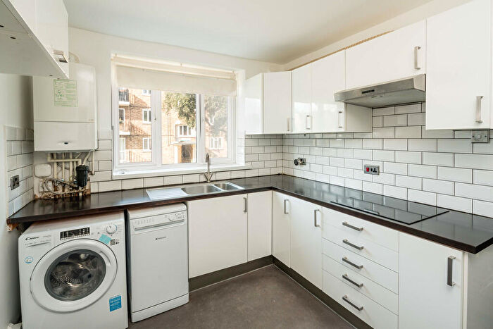 2 Bedroom Apartment To Rent In Champion Hill, London, SE5