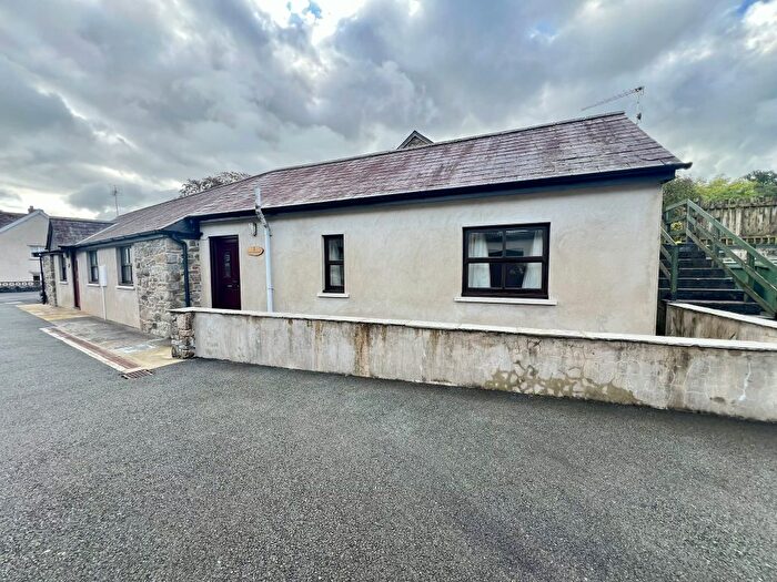 2 Bedroom Barn Conversion To Rent In Old St Clears Road, Johnstown, Carmarthen, SA31