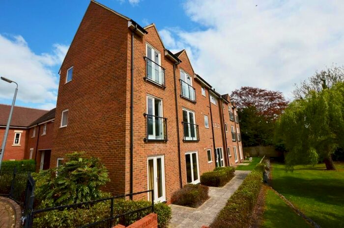 2 Bedroom Flat To Rent In Wagstaff Way, Olney, MK46