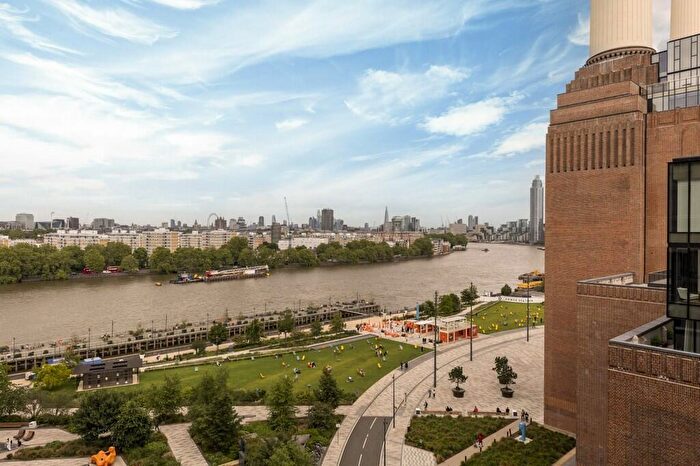 2 Bedroom Apartment For Sale In Ambrose House, Nine Elms, London, SW11