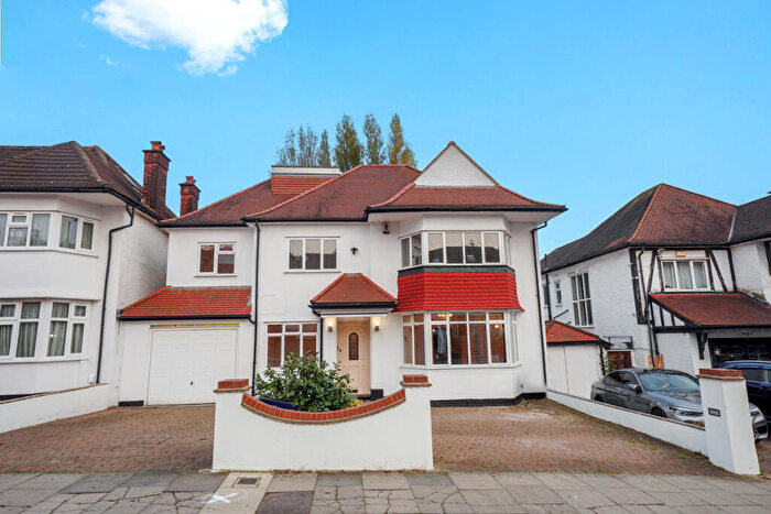 7 Bedroom Detached House To Rent In Allington Road, Hendon, NW4