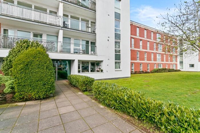 2 Bedroom Flat For Sale In Hanson Park, Dennistoun, G31