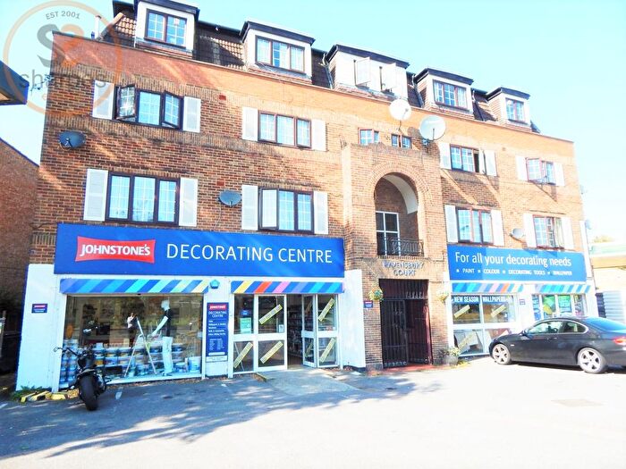 1 Bedroom Flat To Rent In Ravensbury Court, Bishopsford Road, Morden, Surrey, SM4