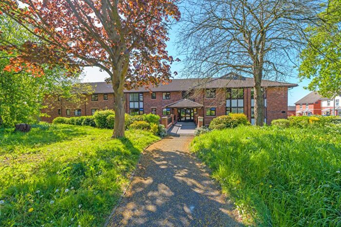 2 Bedroom Flat For Sale In Lower Robin Hood Lane, Helsby, WA6
