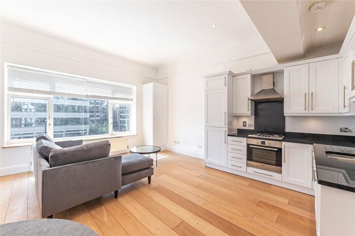 1 Bedroom Flat To Rent In Whitechapel High Street, Whitechapel, London, E1