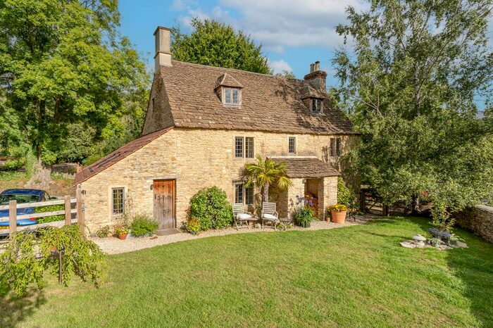 4 Bedroom Detached House For Sale In Park Lane, Ford, Chippenham, SN14