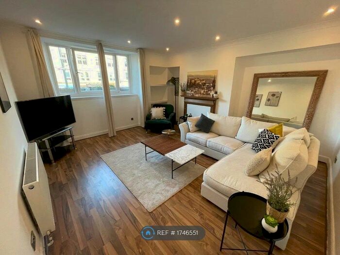 2 Bedroom Flat To Rent In Leith Walk, Edinburgh, EH6