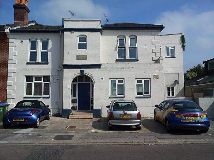 Apartment To Rent In Avenue Road, Southampton, SO14