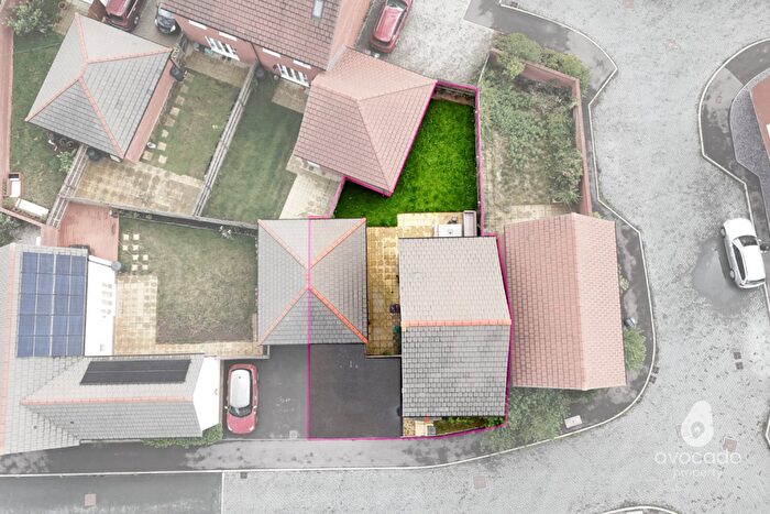 3 Bedroom Detached House For Sale In Shipridge Drive, Spencers Wood, RG7