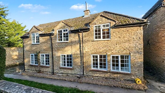 4 Bedroom Detached House For Sale In Little Lane, Yardley Hastings, Northampton, NN7